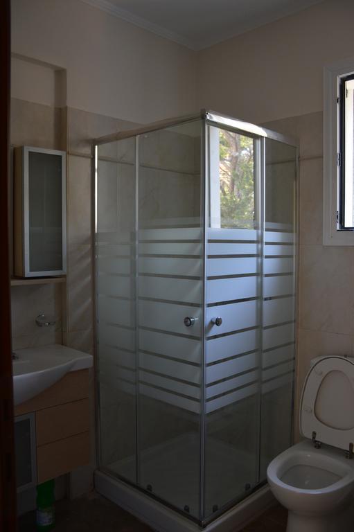 Erismini Apartment Frinion Luaran gambar